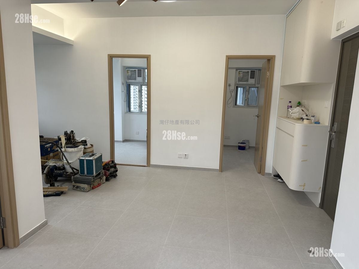 Wah To Building Sell 3 Bedrooms , 1 Bathroom