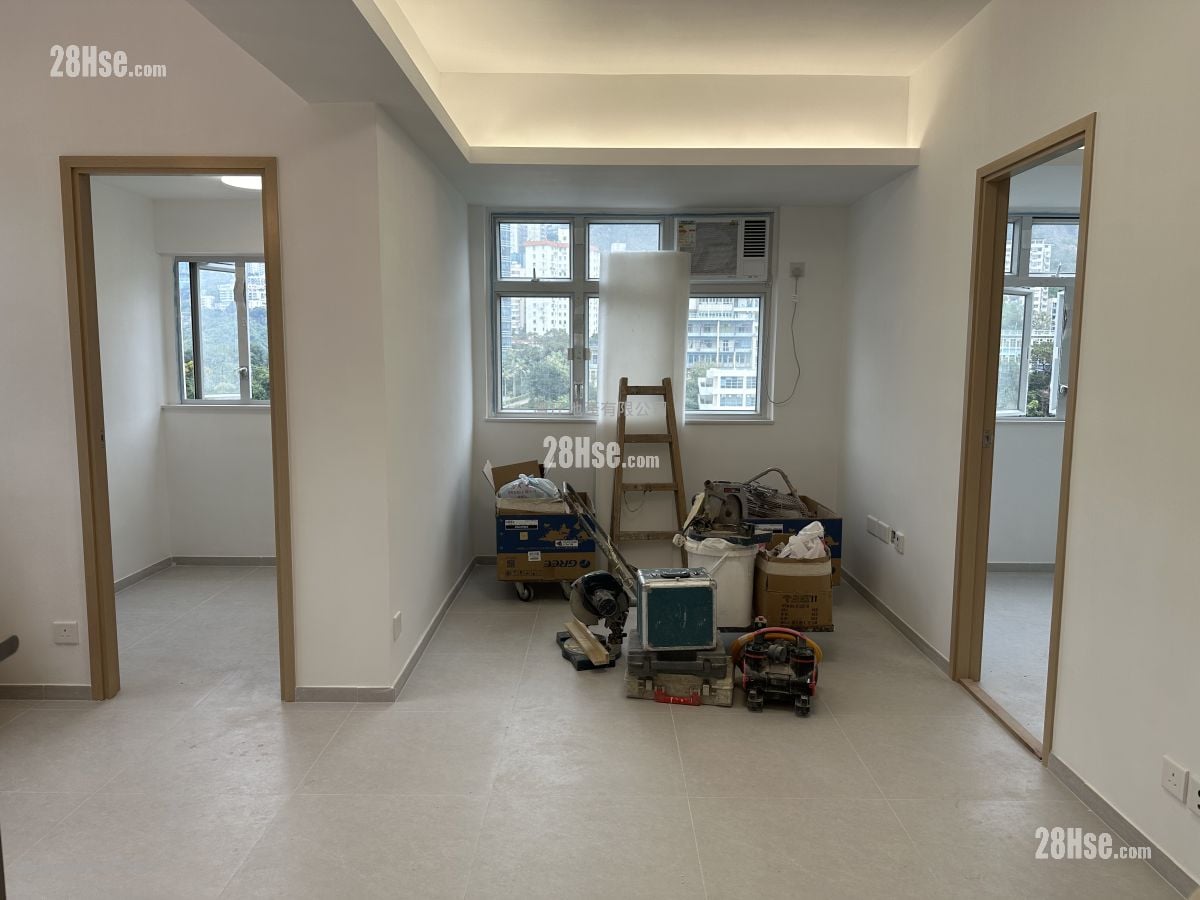 Wah To Building Sell 3 Bedrooms , 1 Bathroom