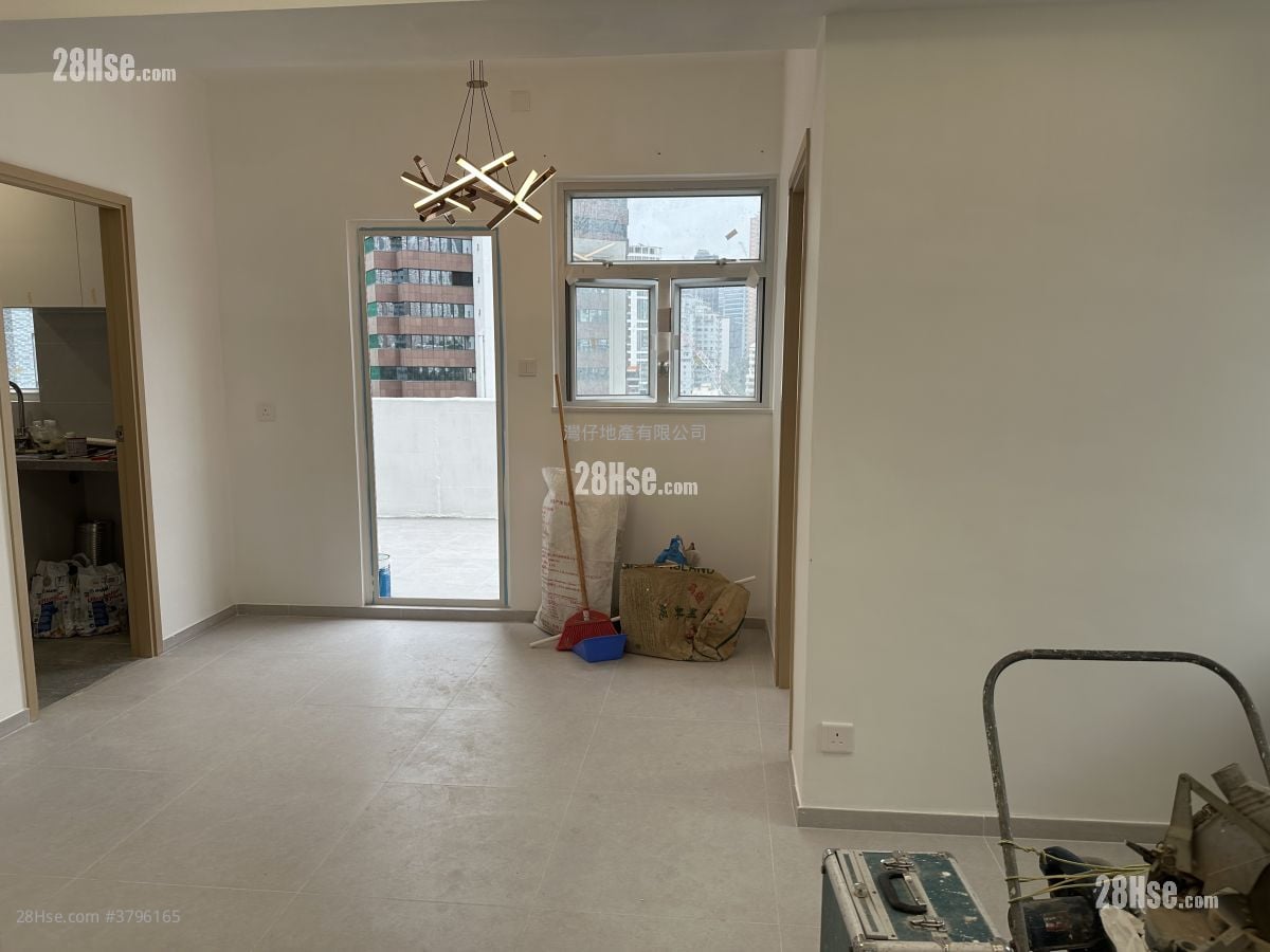 Wah To Building Sell 3 Bedrooms , 1 Bathroom