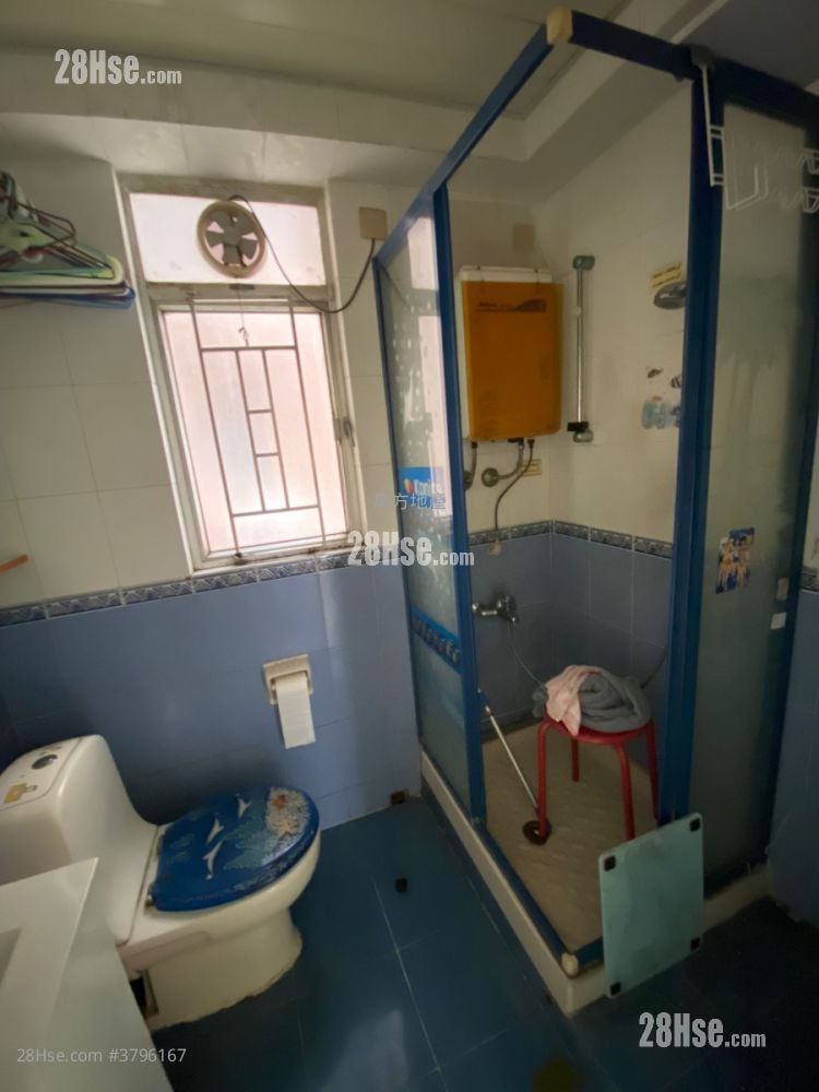 Carado Garden Sell 3 Bedrooms , 1 Bathroom 593 ft²