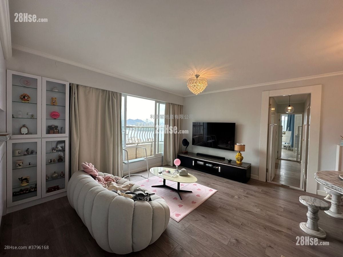 Hong Kong Garden Sell 3 Bedrooms 792 ft²