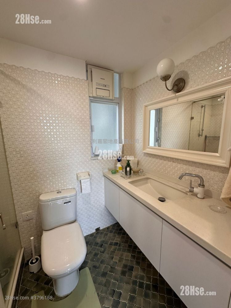 Hong Kong Garden Sell 3 Bedrooms 792 ft²