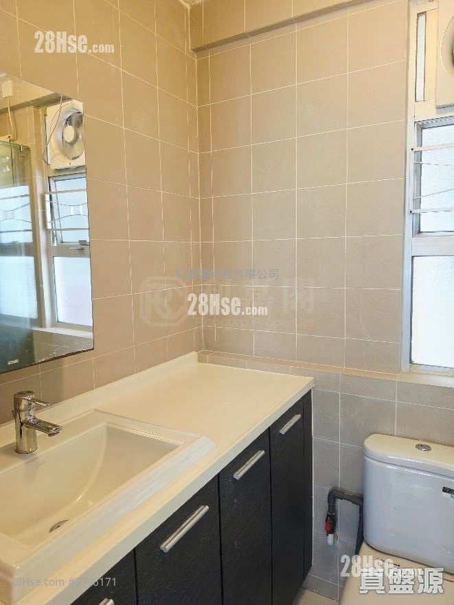 Bedford Gardens Sell 3 Bedrooms , 1 Bathroom 597 ft²