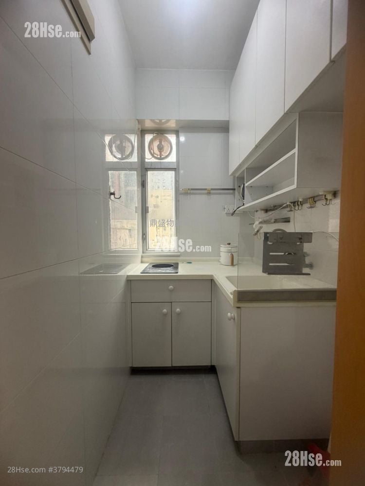 Tung Po Building Rental 2 Bedrooms , 1 Bathroom 341 ft²