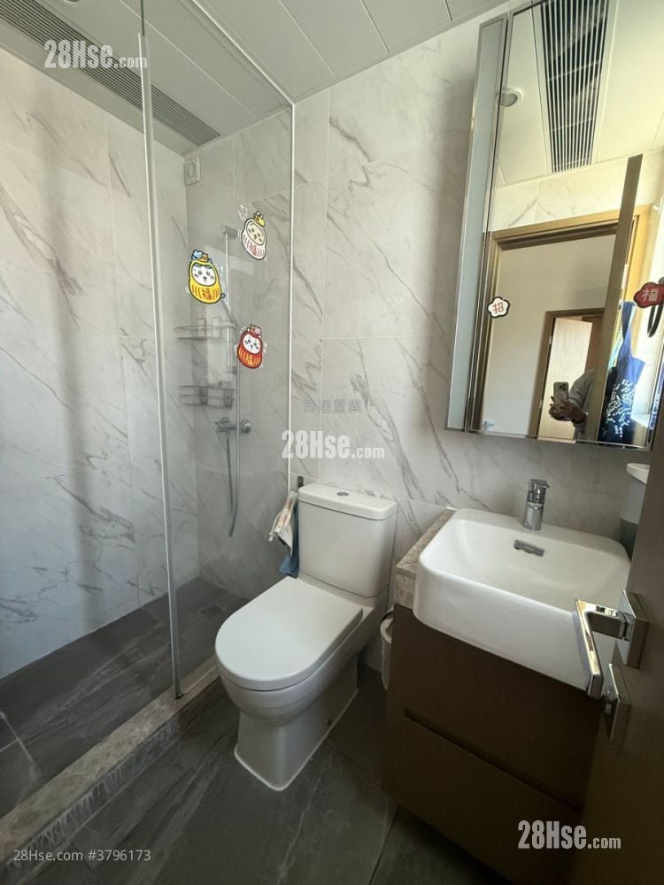 Astoria Crest Sell 1 Bedroom , 1 Bathroom 299 ft²