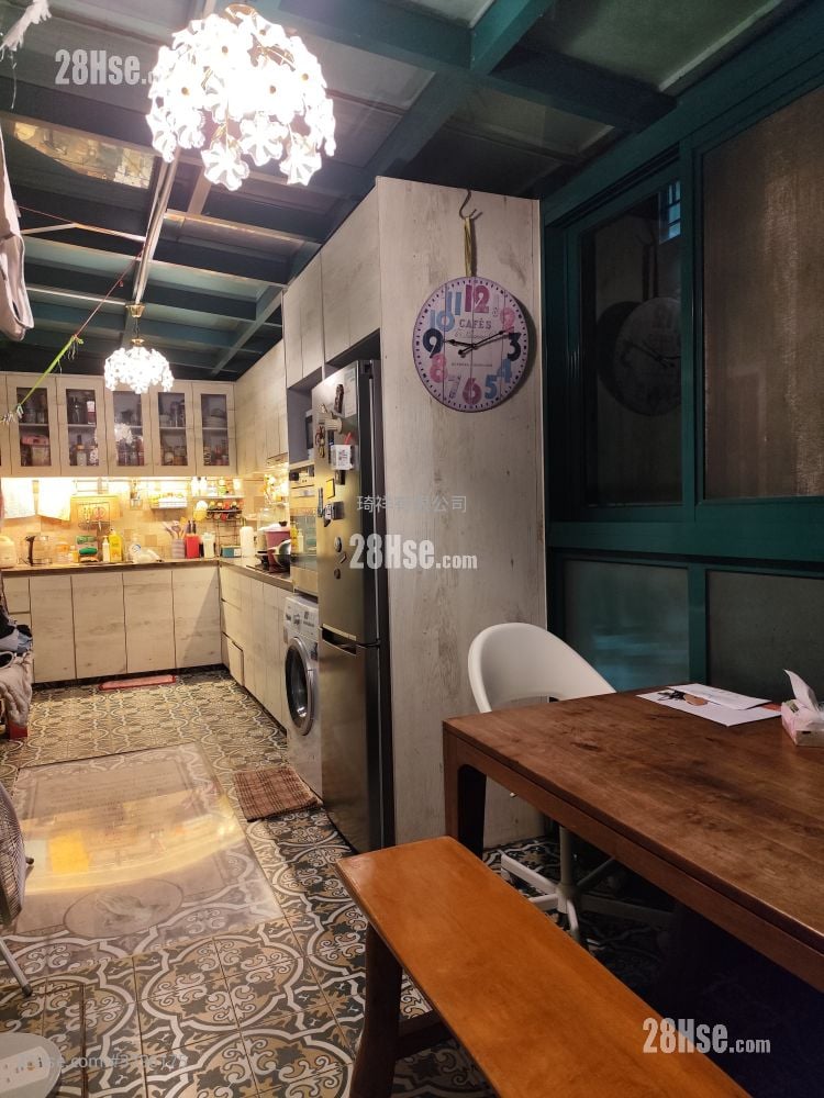 村屋 售盘 700 平方尺