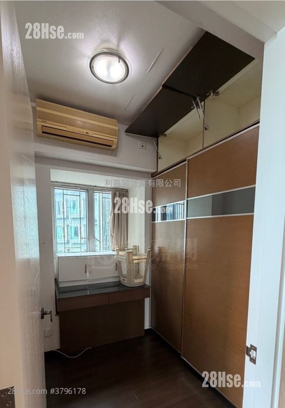 Banyan Garden Sell 2 Bedrooms 468 ft²