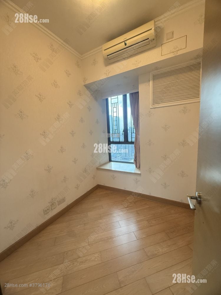 Yoho Midtown 租盘 4 房 , 3 浴室 1,026 平方尺