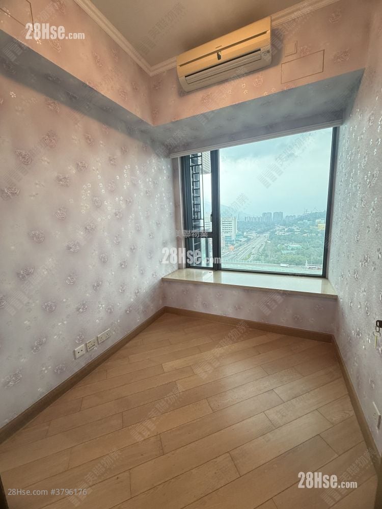 Yoho Midtown 租盘 4 房 , 3 浴室 1,026 平方尺