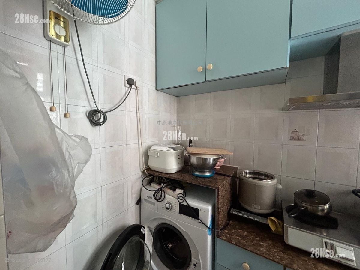 嘉盛苑 售盘 3 房 606 平方尺