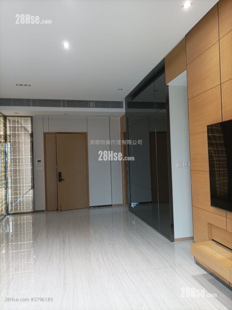 8 Lasalle Rental 3 Bedrooms , 3 Bathrooms 1,020 ft²