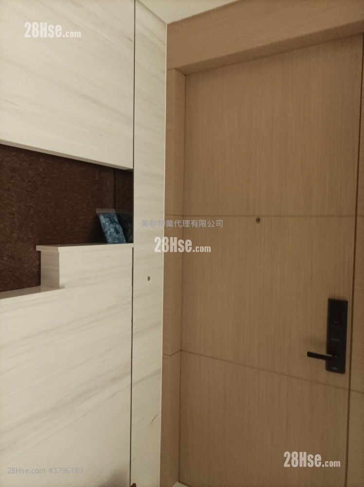 8 Lasalle Rental 3 Bedrooms , 3 Bathrooms 1,020 ft²