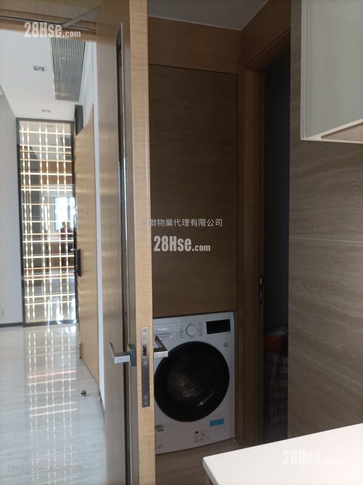 8 Lasalle Rental 3 Bedrooms , 3 Bathrooms 1,020 ft²