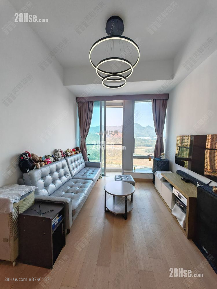 Savannah Sell 3 Bedrooms 697 ft²