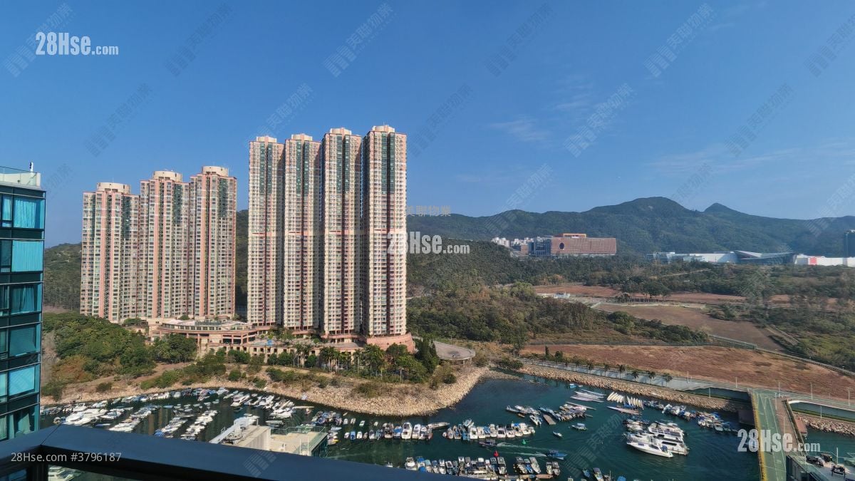 Savannah Sell 3 Bedrooms 697 ft²