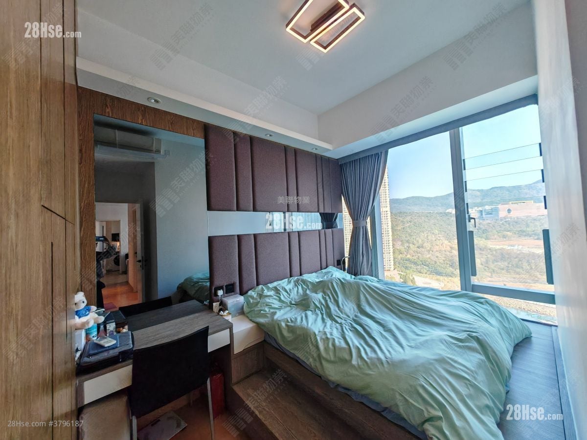 Savannah Sell 3 Bedrooms 697 ft²