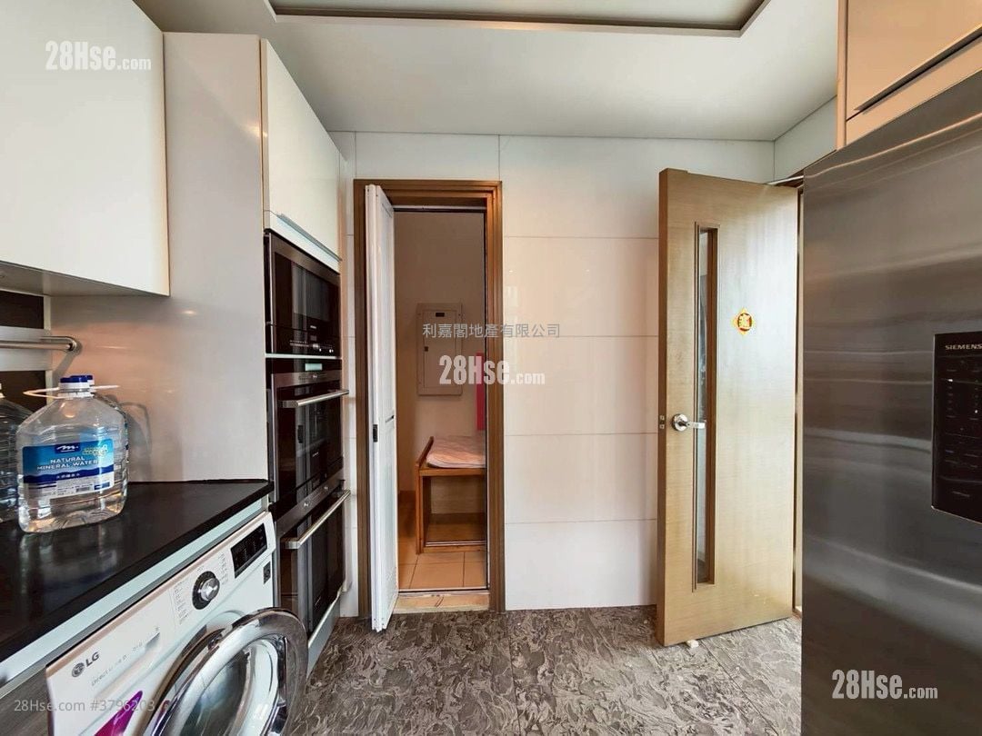 Yoho Midtown 租盘 4 房 , 3 浴室 1,231 平方尺