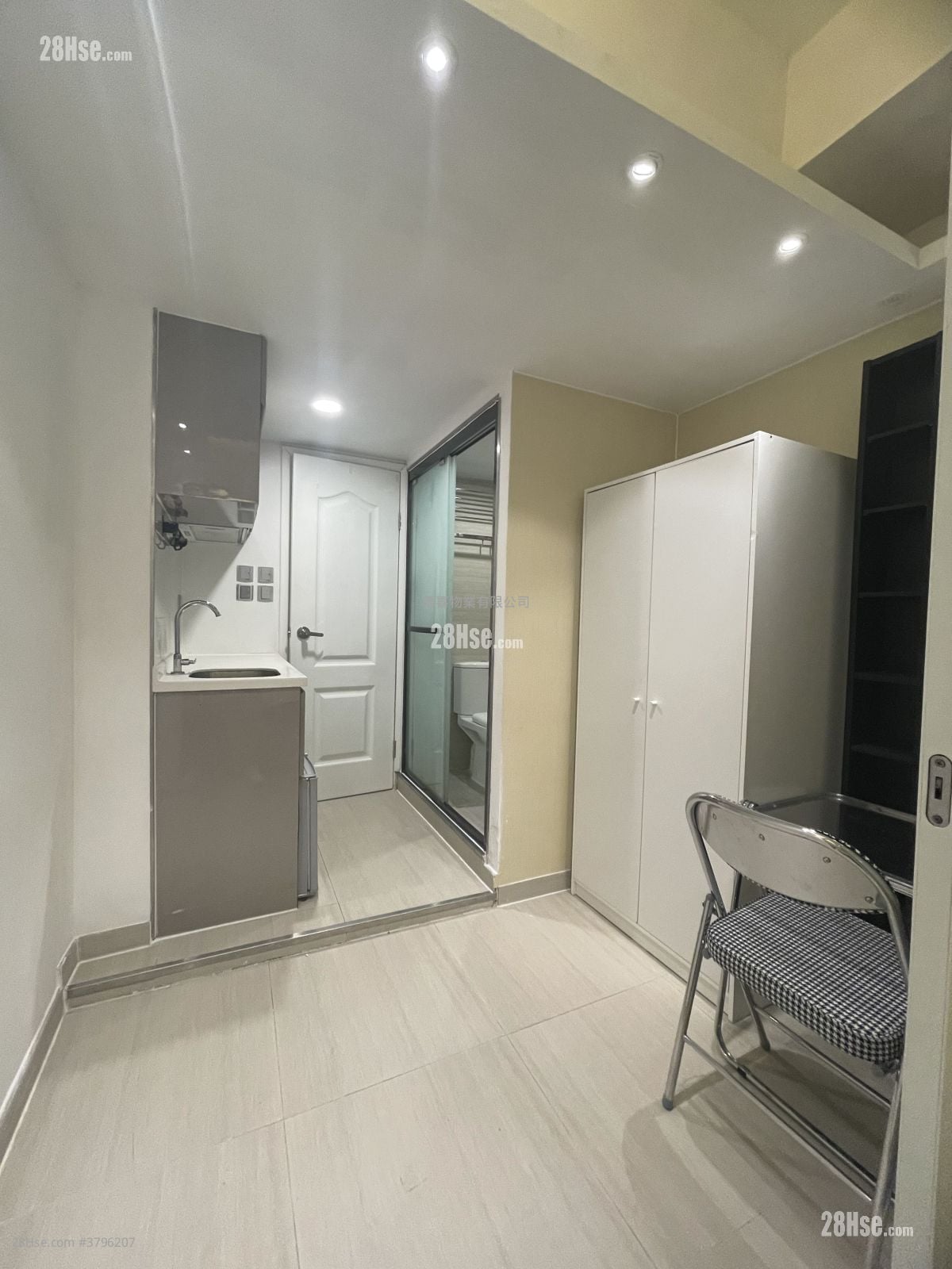 Chinese Mansion Rental 1 Bedroom , 1 Bathroom 170 ft²