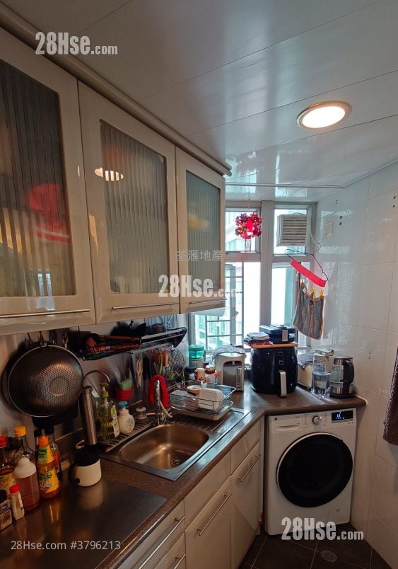 Summit Terrace Sell 481 ft²