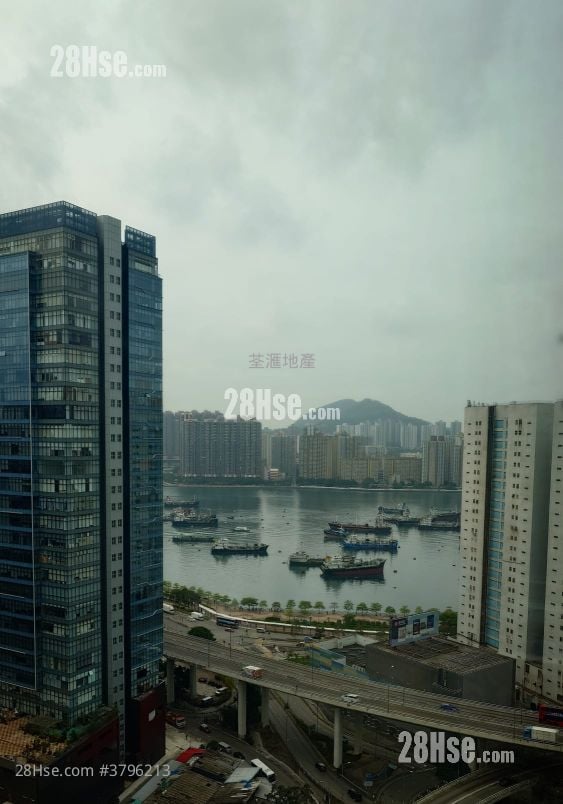 Summit Terrace Sell 481 ft²