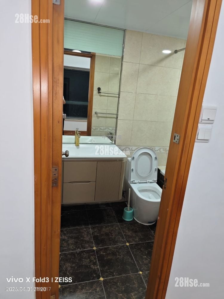 Kingston Lodge Rental 3 Bedrooms , 2 Bathrooms 786 ft²