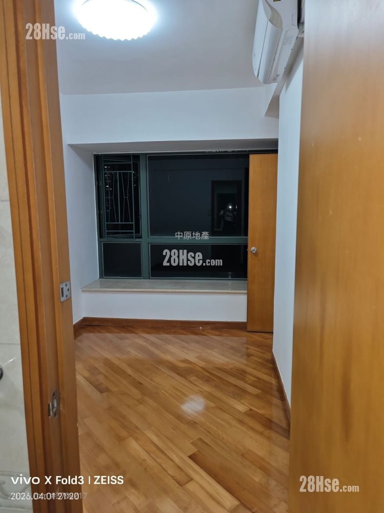 Kingston Lodge Rental 3 Bedrooms , 2 Bathrooms 786 ft²