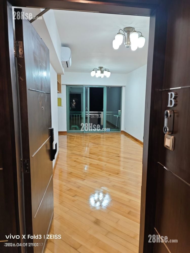 Kingston Lodge Rental 3 Bedrooms , 2 Bathrooms 786 ft²