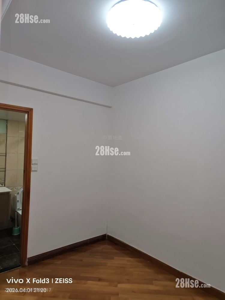 Kingston Lodge Rental 3 Bedrooms , 2 Bathrooms 786 ft²