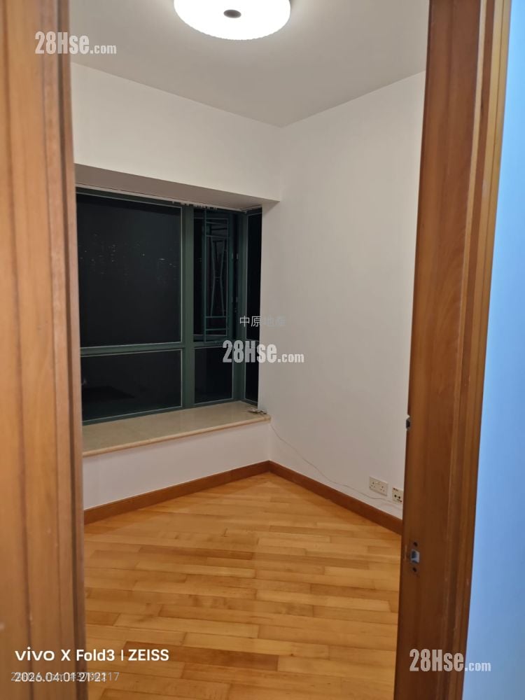 Kingston Lodge Rental 3 Bedrooms , 2 Bathrooms 786 ft²