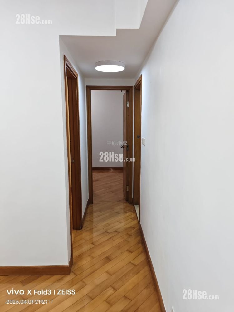 Kingston Lodge Rental 3 Bedrooms , 2 Bathrooms 786 ft²