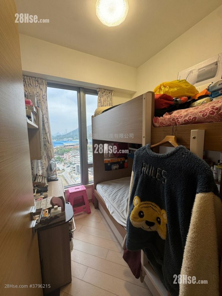 峻峦 售盘 3 房 , 1 浴室 572 平方尺