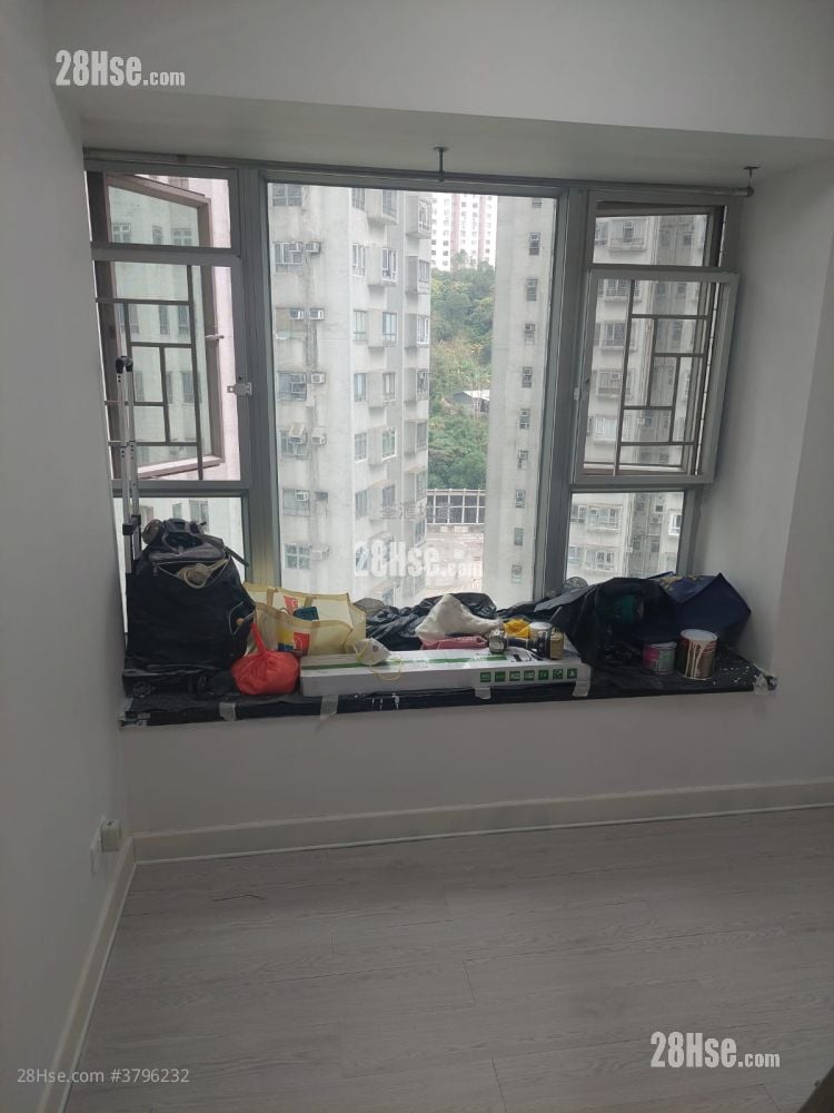 Summit Terrace Rental 2 Bedrooms , 1 Bathroom 424 ft²