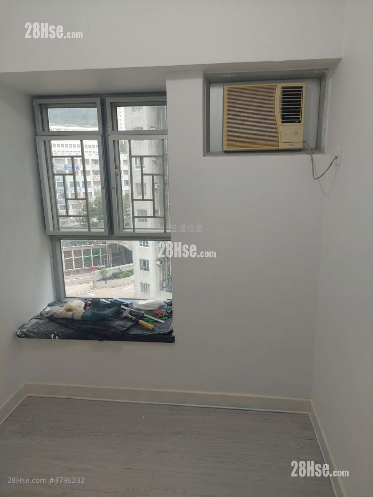 Summit Terrace Rental 2 Bedrooms , 1 Bathroom 424 ft²