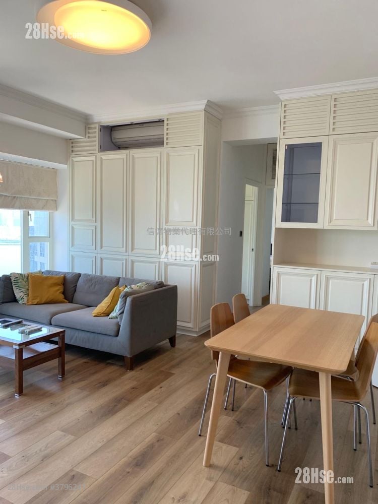 慧云峰 租盘 2 房 , 2 浴室 744 平方尺