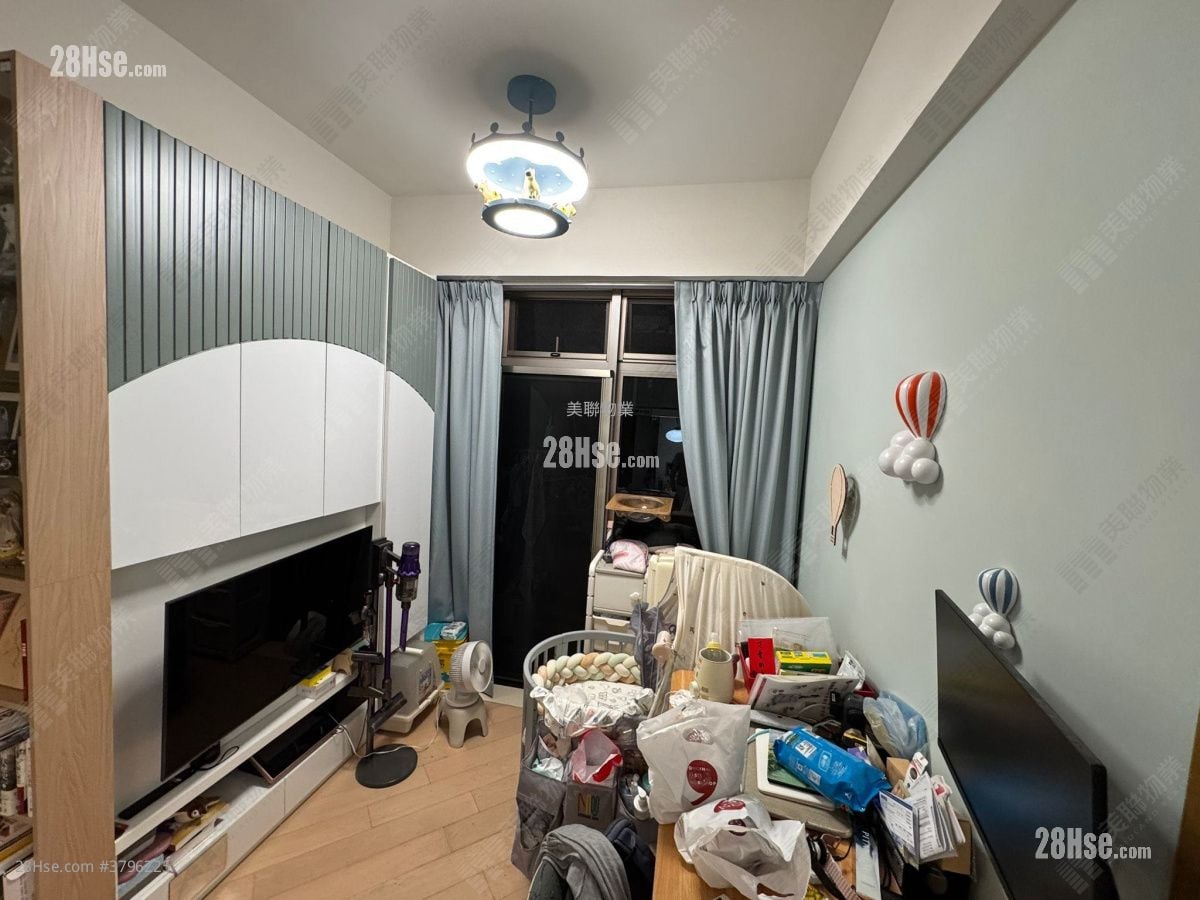 The Woodside Sell 1 Bedroom , 1 Bathroom 391 ft²