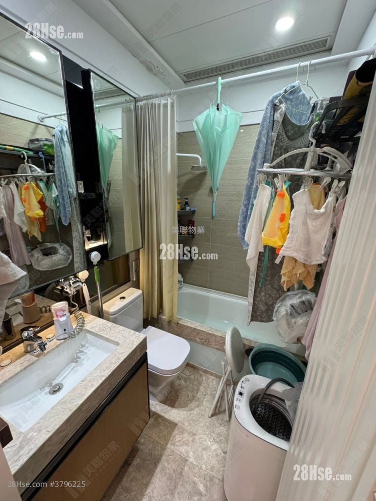 The Woodside Sell 1 Bedroom , 1 Bathroom 391 ft²