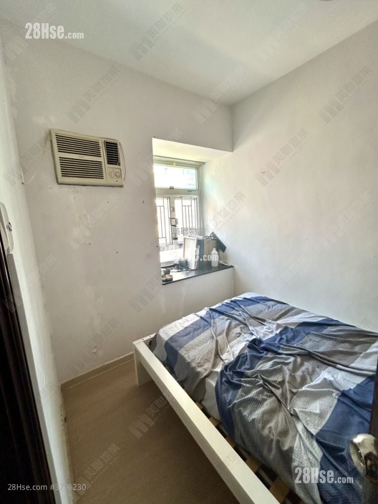 主人房: 钜发大厦 售盘 2 房 , 1 浴室 453 平方尺