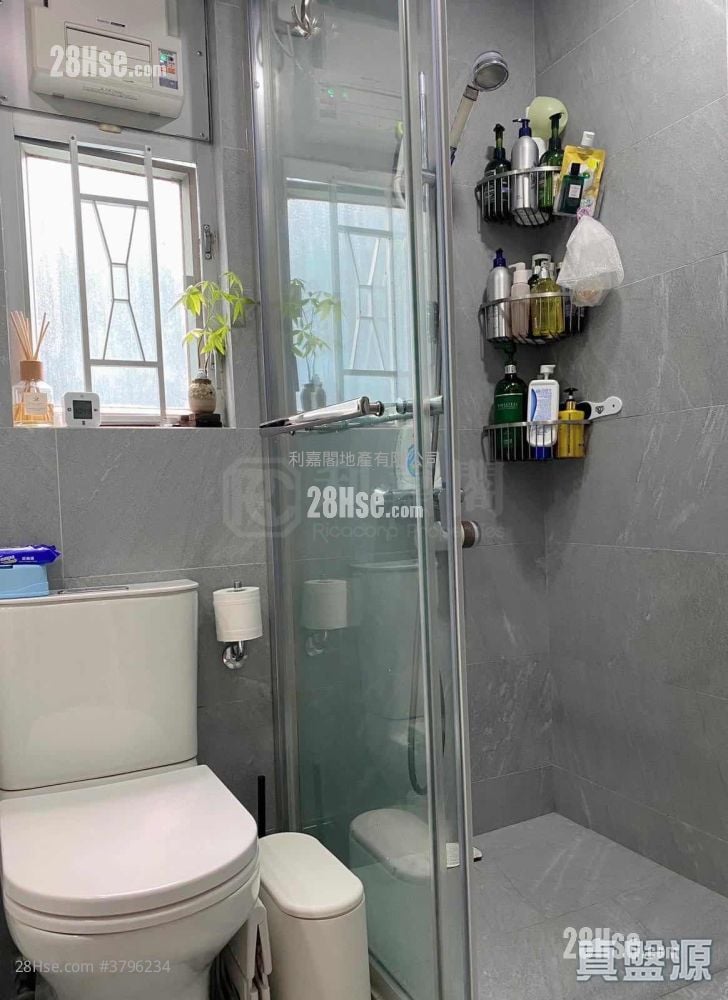 The Metro City Sell 3 Bedrooms , 2 Bathrooms 526 ft²