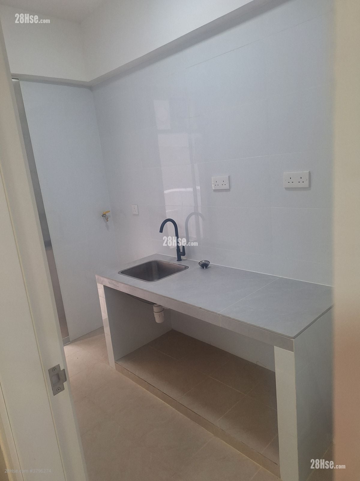 石壁道7A号 租盘 2 房 , 1 浴室 410 平方尺