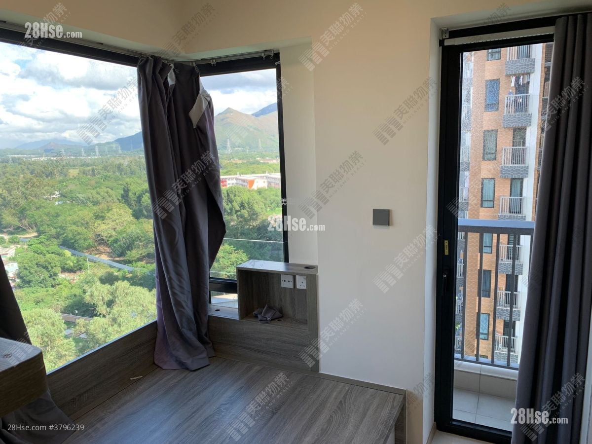 master room: Twin Regency Sell 2 Bedrooms , 1 Bathroom 454 ft²