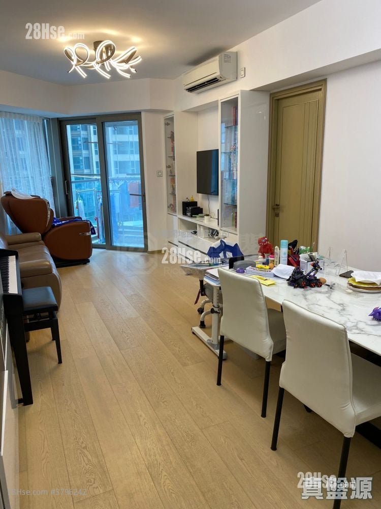 维港颂 售盘 3 房 , 2 浴室 881 平方尺