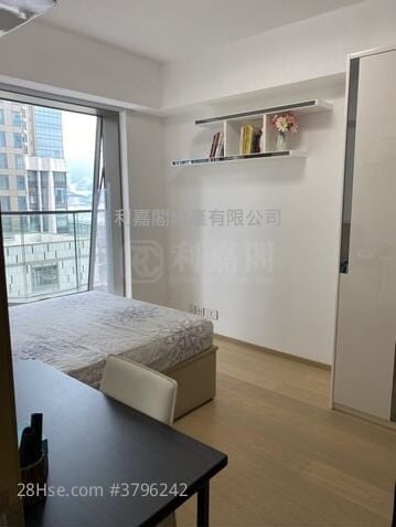 维港颂 售盘 3 房 , 2 浴室 881 平方尺