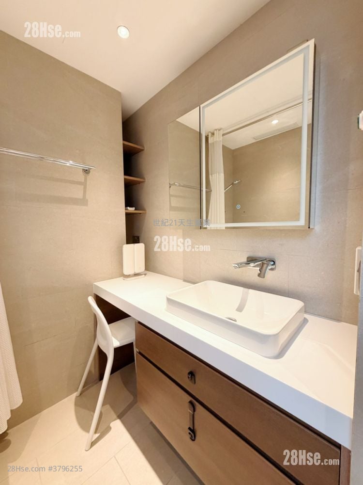 Avignon Rental 4 Bedrooms , 3 Bathrooms 1,201 ft²