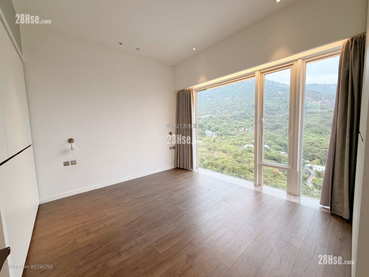 Avignon Rental 4 Bedrooms , 3 Bathrooms 1,201 ft²