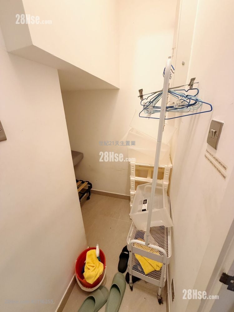 Avignon Rental 4 Bedrooms , 3 Bathrooms 1,201 ft²