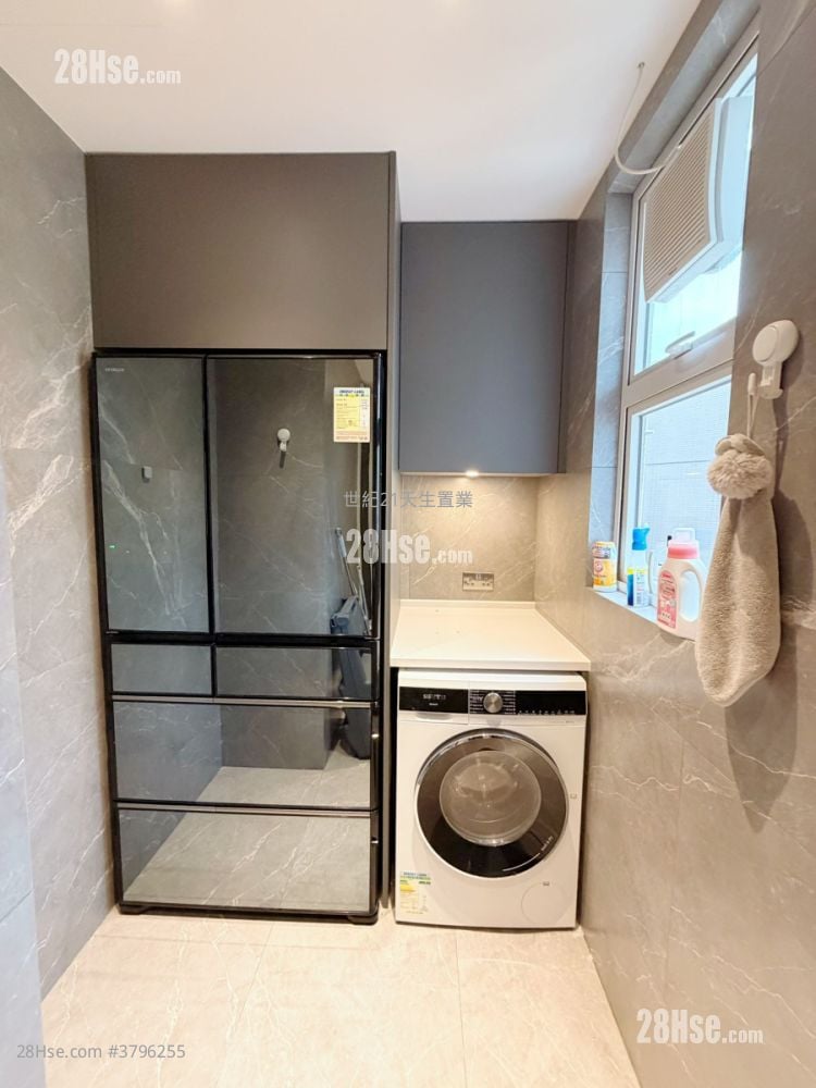 Avignon Rental 4 Bedrooms , 3 Bathrooms 1,201 ft²