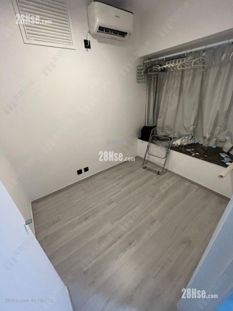 Park Central Sell 2 Bedrooms 384 ft²