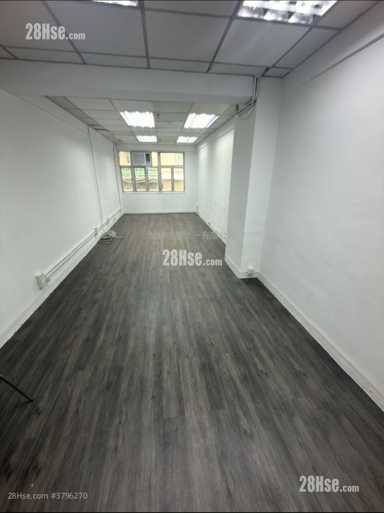 King's Commercial Building Rental Studio , 1 Toilet