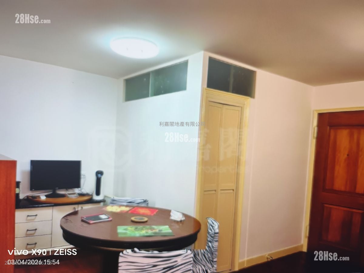 美孚新邨 售盘 3 房 , 1 浴室 679 平方尺