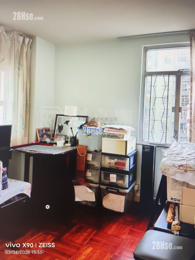 美孚新邨 售盘 3 房 , 1 浴室 679 平方尺